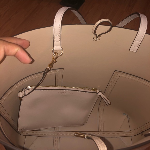 Tory Burch Block T Leather Tote - Picture 5 of 8